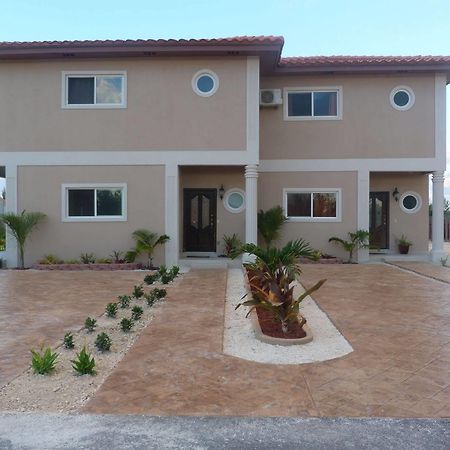 Taste Of Paradise Coral Harbour Exterior foto